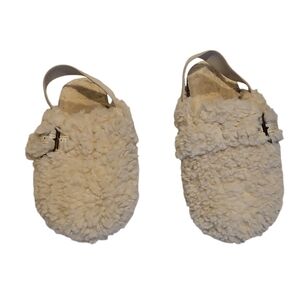 Cat & Jack Beige Faux Fur Slippers Girls Size 11